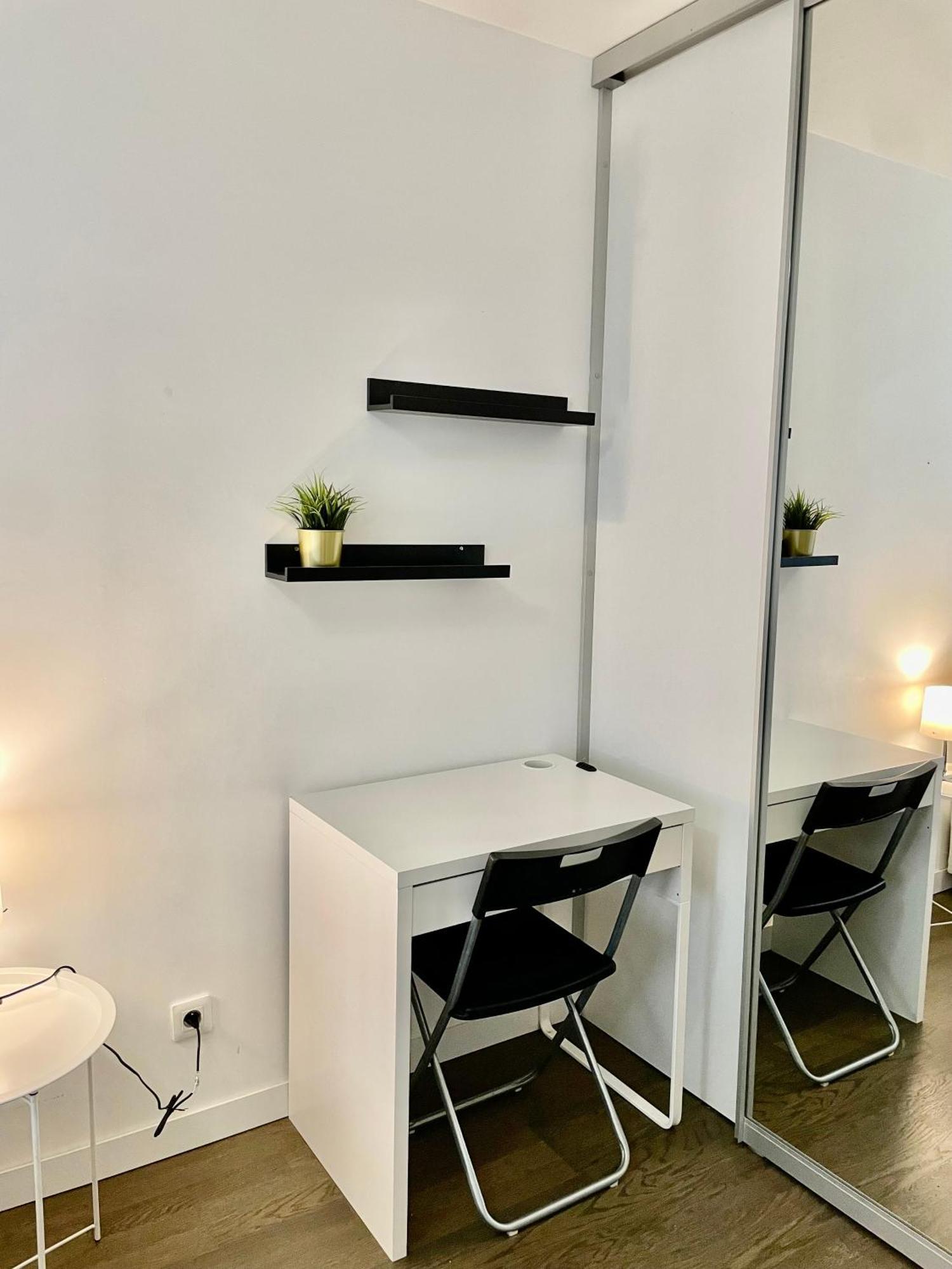 Sweet Escape Paris Centre - 3 Bds- Terrasse - Stade De France - Montmartre Apartment *